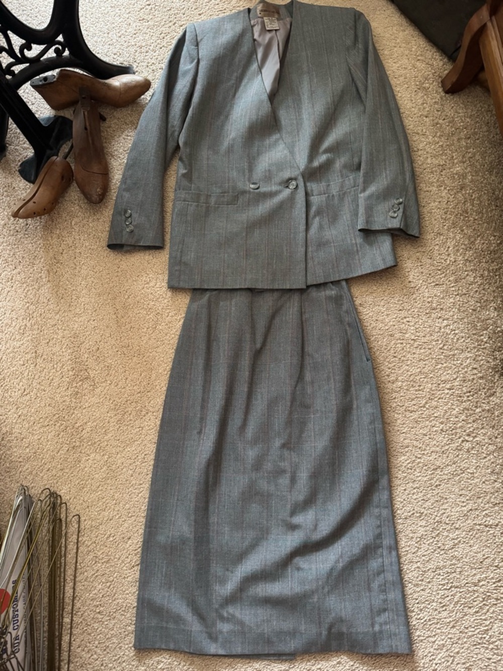 Classic Women's Two-Piece Gray Skirt Suit